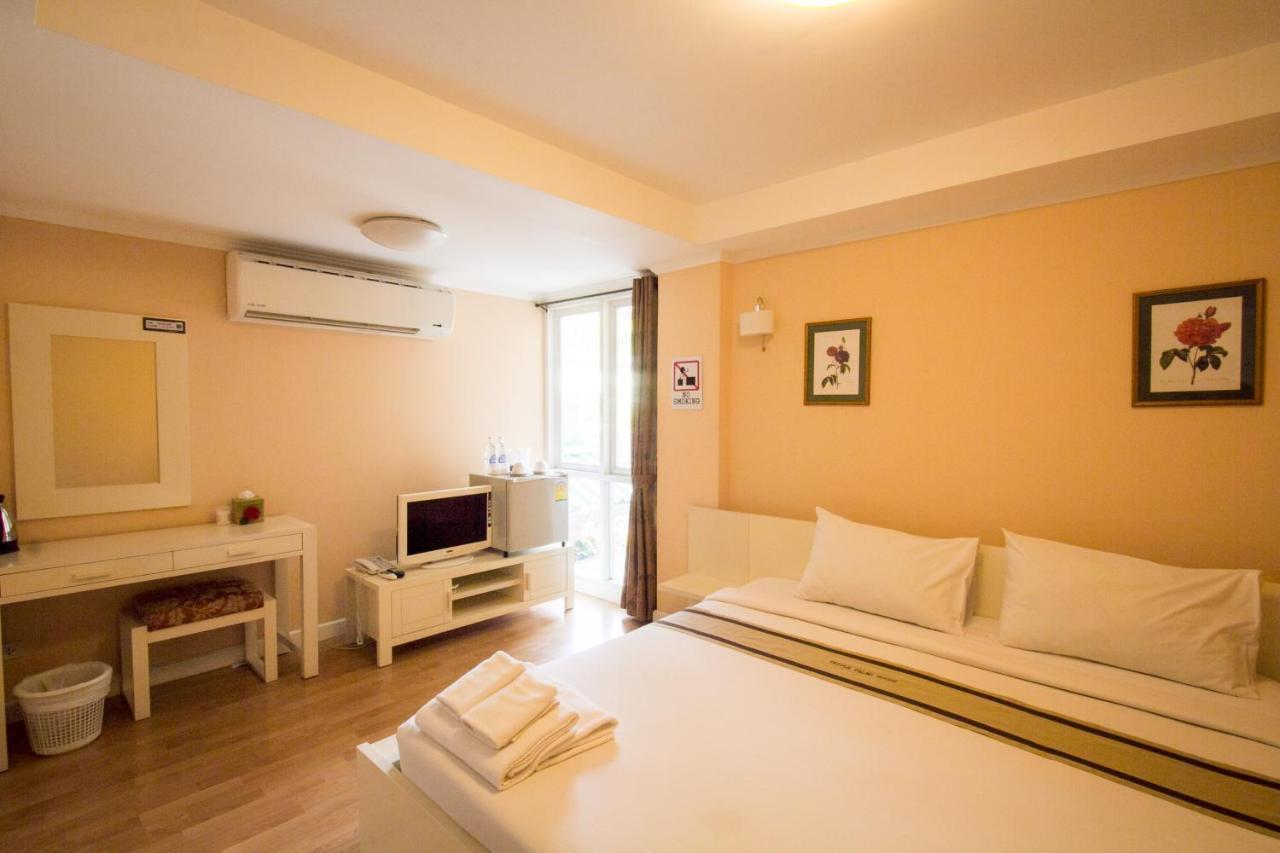 Hotel Triple Palms House Čiang Mai Exteriér fotografie