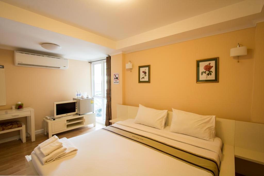 Hotel Triple Palms House Čiang Mai Exteriér fotografie